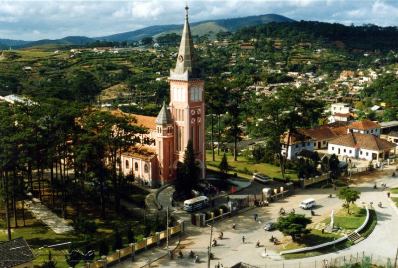 Creating “Corner of Da Lat – Lam Dong” in Vietnamese embassies